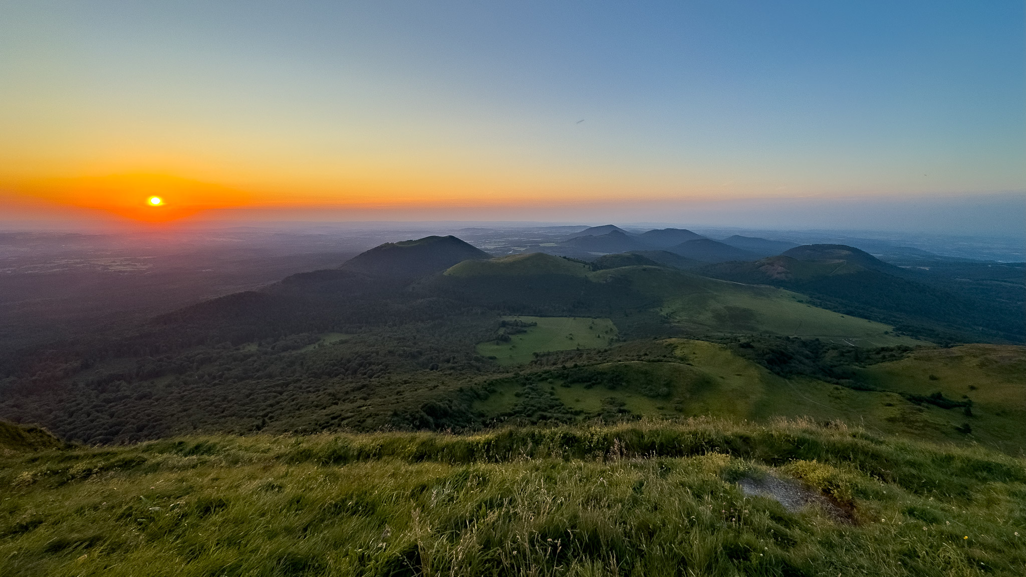 Puy de Dôme Night Tours, Sunset