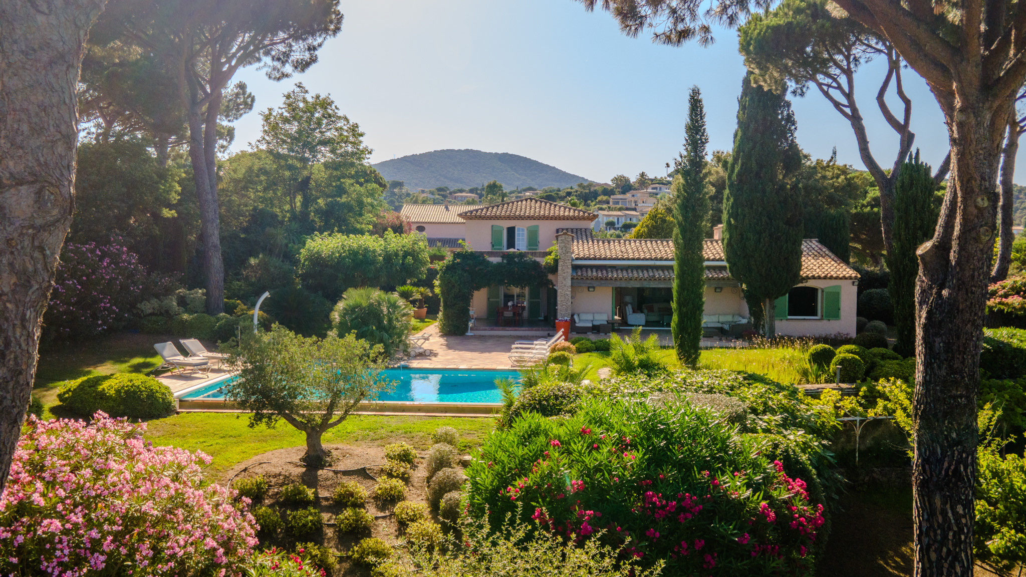 Luxury villa with swimming pool and sea view in Saint Maxime