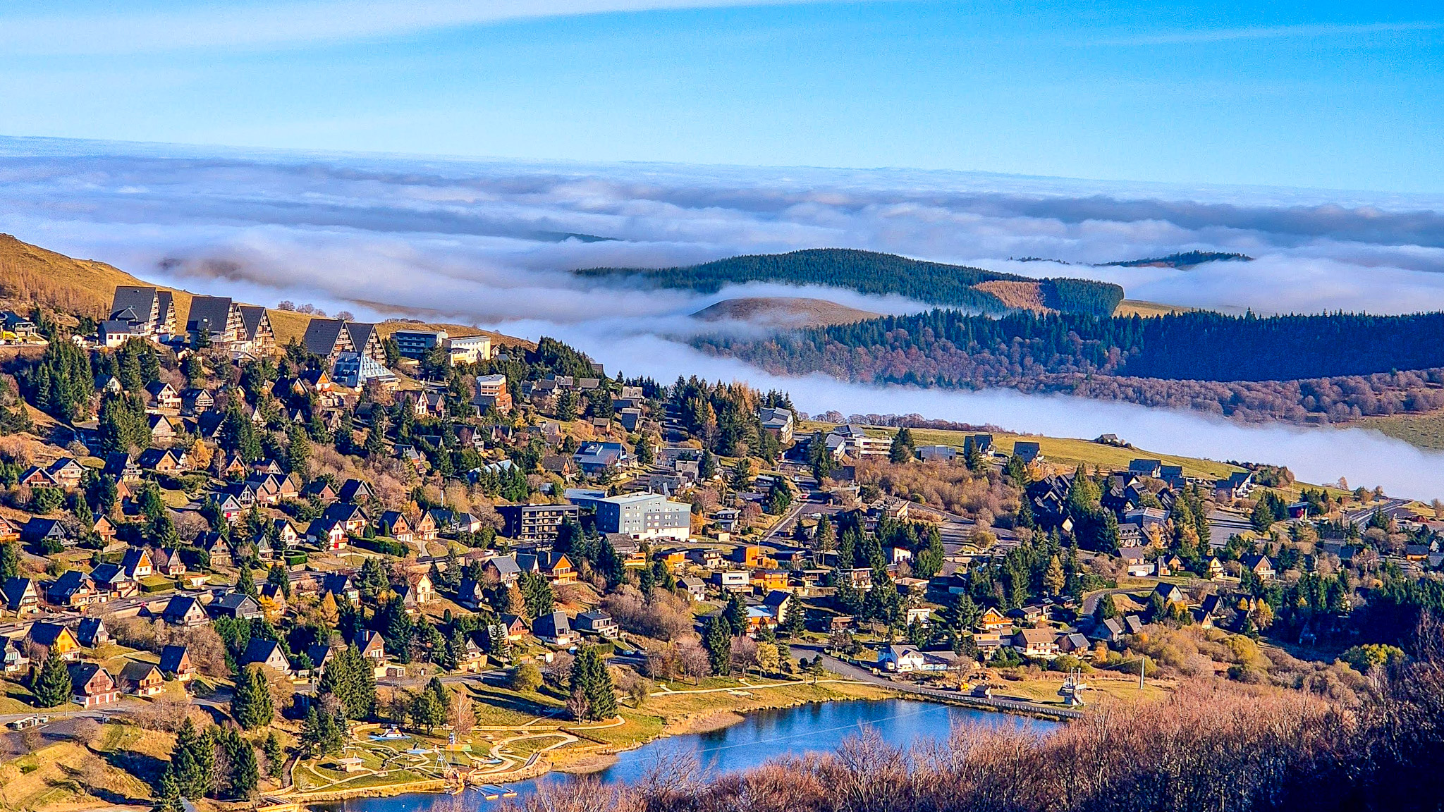 Sea of ​​Clouds in Super Besse