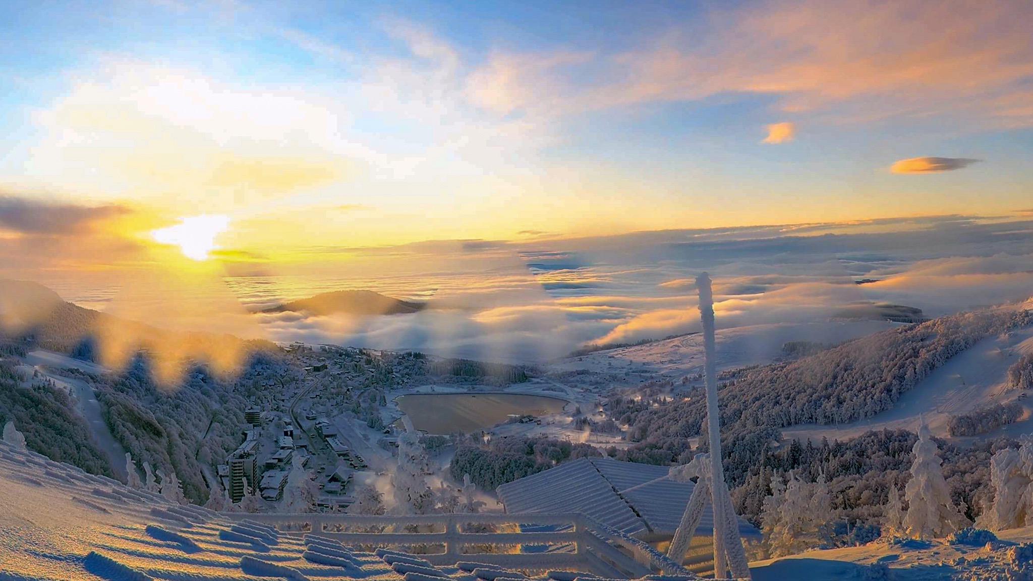 Sea of ​​clouds Besse et Saint Anastaise (Puy de Dôme)