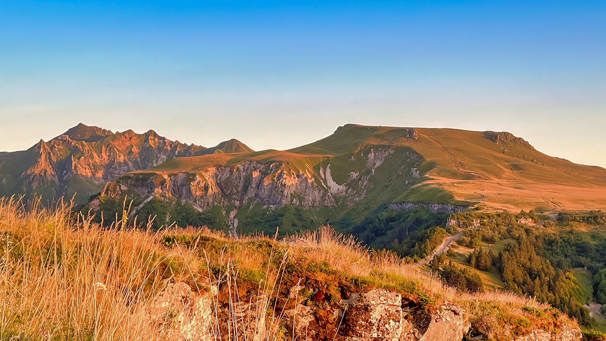 Puy de Cliergue, volcano in Sancy